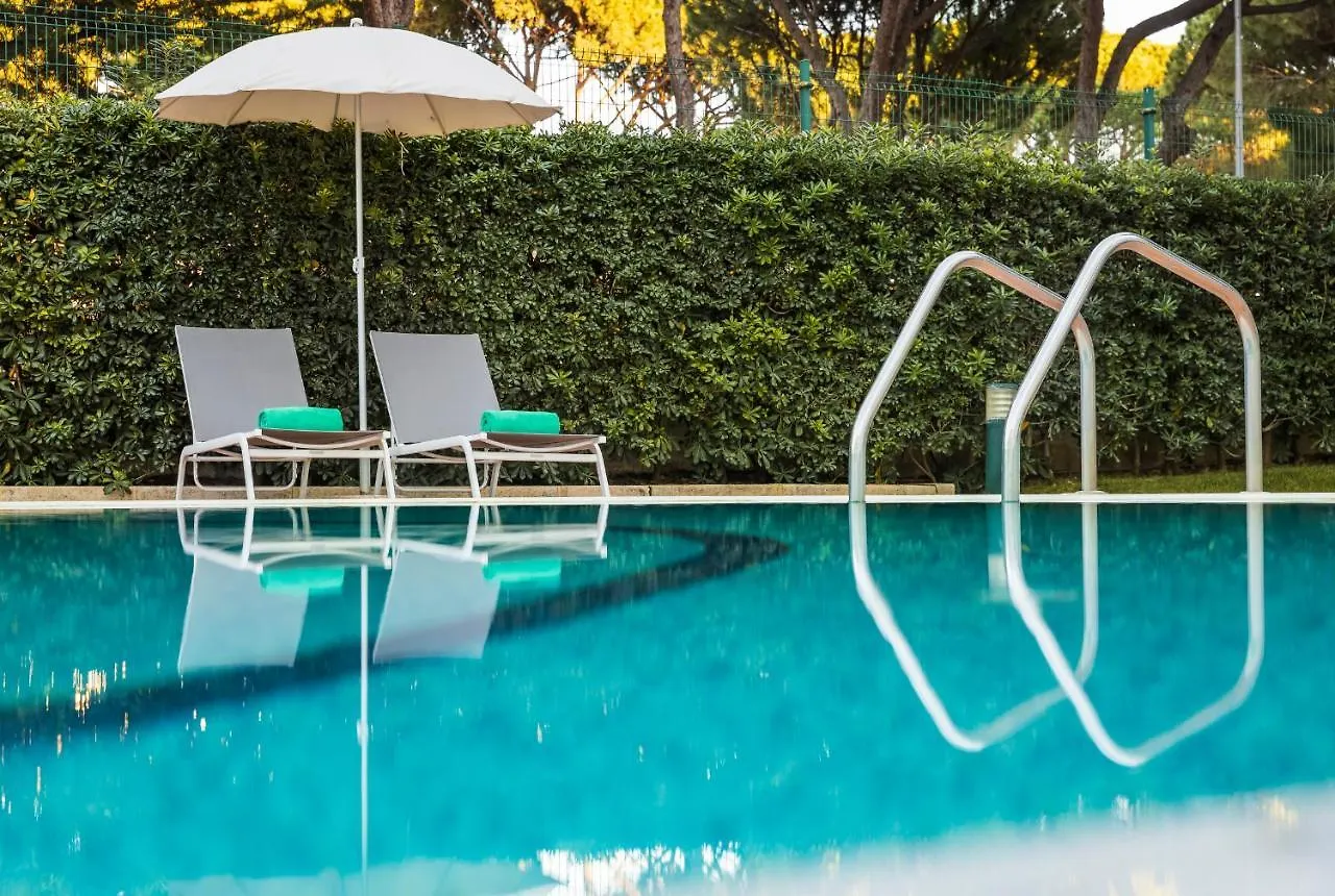 The Patio Suite Hotel 阿尔布费拉