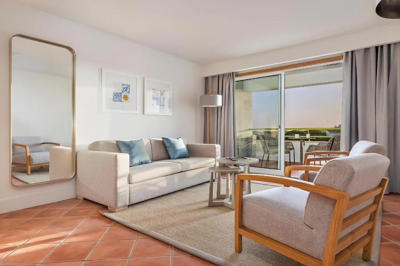 The Patio Suite Hotel 阿尔布费拉