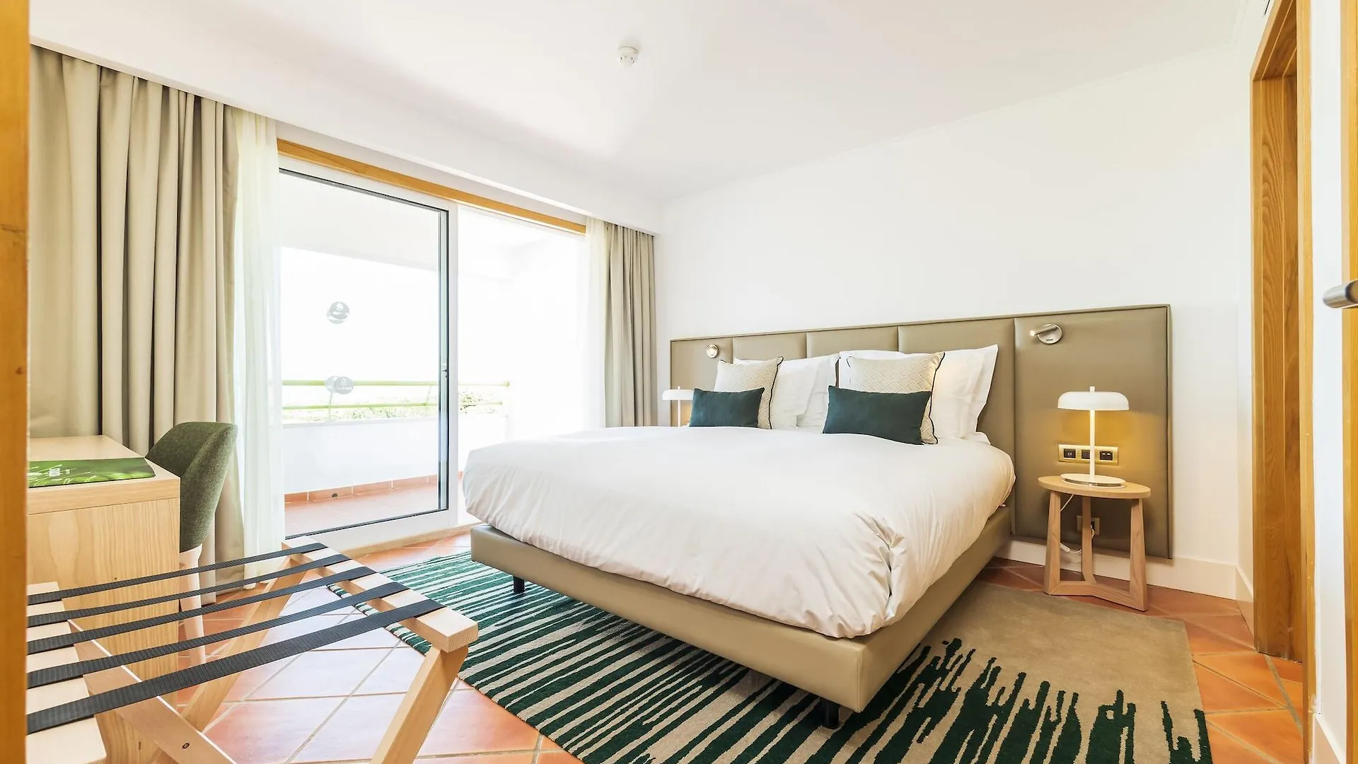 The Patio Suite Hotel Albufeira 4*,