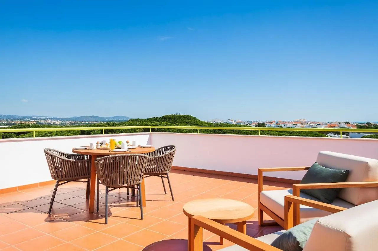 The Patio Suite Hotel 阿尔布费拉